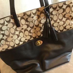 AUTHENTIC coach bag